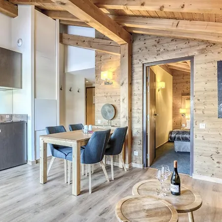 Готель Les Loges Blanches 4*
