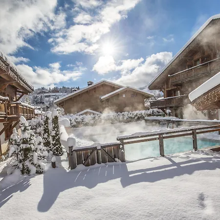 Les Loges Blanches Hotel