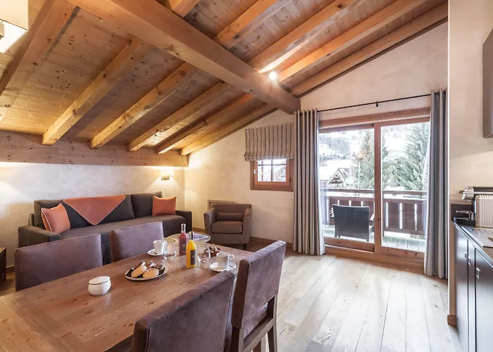 Les Loges Blanches Hotel