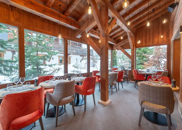 Les Loges Blanches 4* 梅杰夫