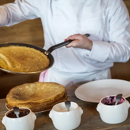 Les Loges Blanches Hotell 4*