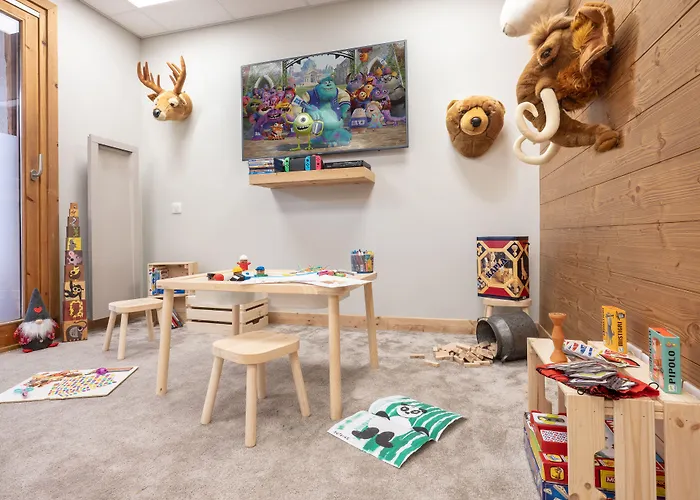 Les Loges Blanches מלון 4*