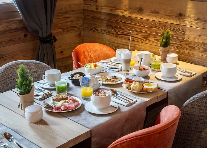 Les Loges Blanches Szálloda 4*